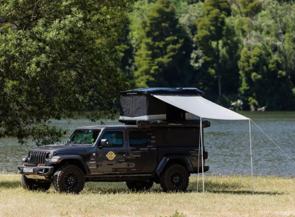 ZADASZENIA / MARKIZY JAMES BAROUD