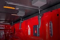 Twarda Pokrywa Tri-Fold Rough Country Skrzyni Ładunkowej 5' 5