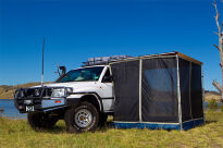 Pokój z moskitierą i podłogą 2500 x 2500 ARB - 2