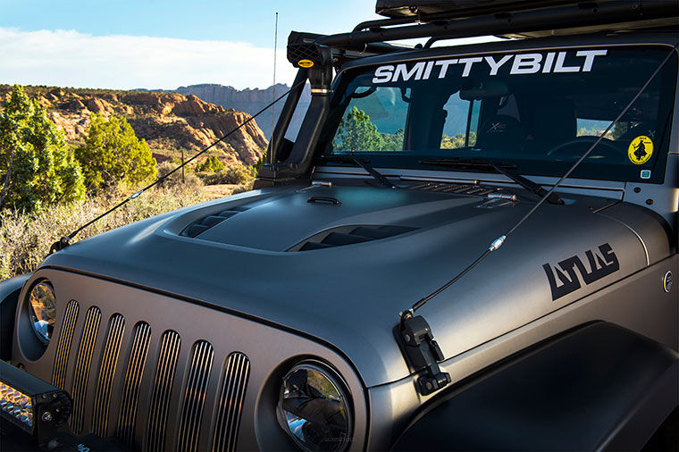 Maska, pokrywa silnika wentylowana SMITTYBILT - Jeep Wrangler JK