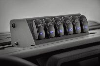 Sterownik oświetlenia zewnętrznego MLC-6 górny montaż Rough Country - Jeep Gladiator JT - 8