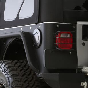 Klapka wlewu paliwa czarna Smittybilt - Jeep Wrangler TJ