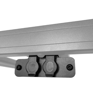 Dodatkowe zasilanie na bagażniku dachowym Front Runner