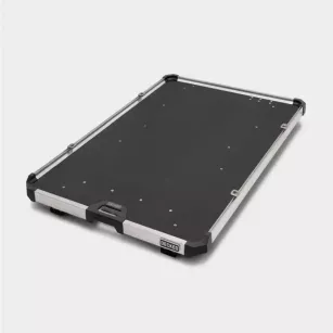 Wysuwana platforma ładunkowa DECKED CargoGlide 2.0 1415 × 1046 mm, 680 kg, wysuw 75%