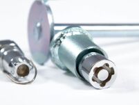 Zabezpieczenie koła zapasowego Land Rover Discovery LR3 Front Runner - 2