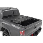 Twarda pokrywa paki tri-fold niski profil Rough Country 6' - 2