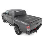 Twarda pokrywa paki tri-fold niski profil Rough Country 6' - 3