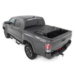 Twarda pokrywa paki tri-fold niski profil Rough Country 6' - 4