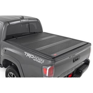 Twarda pokrywa paki tri-fold niski profil Rough Country 6'