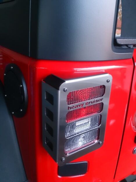 Osłony lamp tylnych STANDARD Jeep Wrangler JK 2007-2018 stal nierdzewna