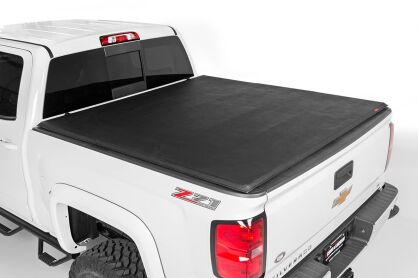 Miekka Pokrywa Skrzyni Ładunkowej 5' Tri-Fold Rough Country Toyota Tacoma 05-15