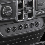 Sterownik oświetlenia zewnętrznego MLC-6 dolny montaż Rough Country - Jeep Gladiator JT - 2