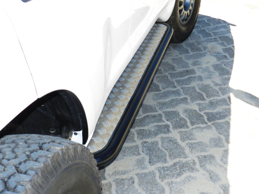 Boczne stopnie ochronne ARB - Toyota Land Cruiser Prado 150