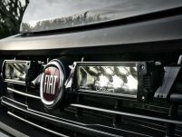 Zestaw dwóch lamp LAZER TRIPLE-R 750 (Gen2) z systemem montażu w fabrycznym grillu - Fiat Ducato (2014 -) - 3