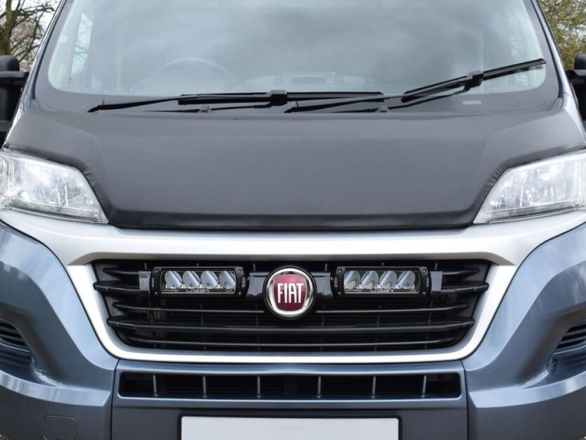 Zestaw dwóch lamp LAZER TRIPLE-R 750 (Gen2) z systemem montażu w fabrycznym grillu - Fiat Ducato (2014 -)