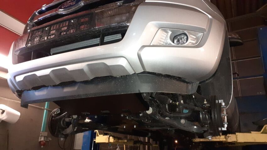 Osłona chłodnic i przekładni kierowniczej STANDARD Ford Ranger T7 2016-2019 aluminiowa