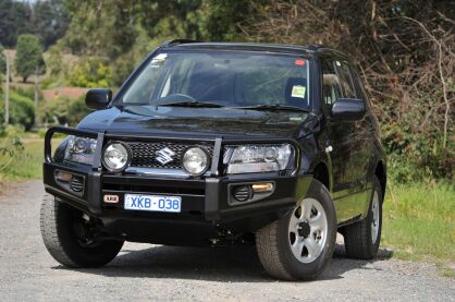 Zderzak stalowy ARB Deluxe Bar - Grand Vitara