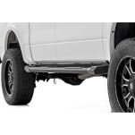 Progi, stopnie boczne aluminiowe Rough Country HD2 SuperCrew Cab - 3