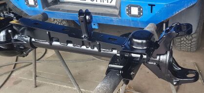 Wzmocnienia przedniego mostu Dana 44 Jeep Wrangler JK Rubicon 2007-2018 zestaw 3