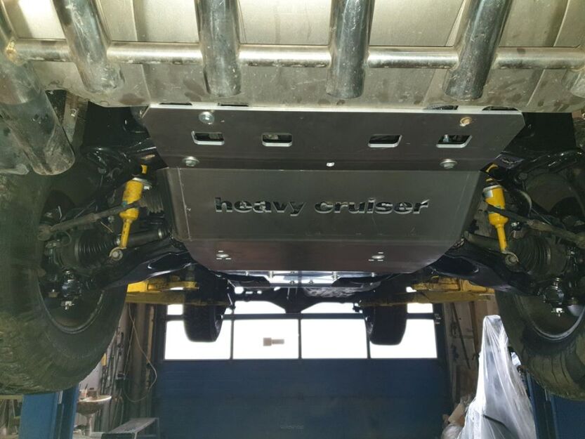 Komplet osłon układu napędowego OFFROAD Toyota Land Cruiser J 120 J 125 D4D 2003-2009