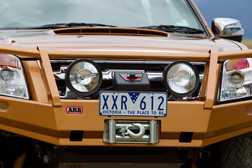 Zderzak stalowy ARB Deluxe Bar - Rodeo / D-Max / Invader