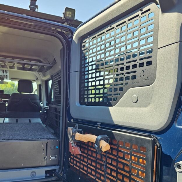 Duży panel MOLLE na drzwi Bison Gear