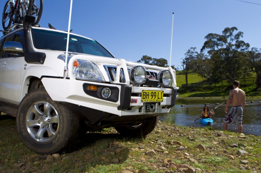 Zderzak stalowy ARB Deluxe Bar - LC Prado