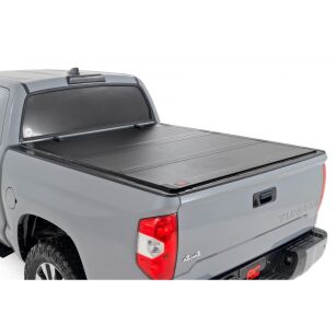 Twarda pokrywa paki tri-fold flip up Rough Country 5'7"