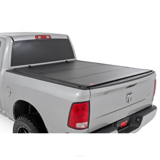 Twarda pokrywa paki tri-fold flip up Rough Country 6'4