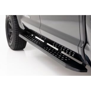 Progi, stopnie Rough Country RPT2 Crew Cab