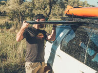 Uchwyt do transportu stolika pod bagażnikiem dachowym Pro Table Under Rack Bracket - by Front Runner - 5