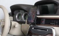 Uchwyt indukcyjny dedykowany do Apple iPhone 12 z wbudowanym kablem USB oraz ładowarką samochodową - 3