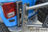 Mocowanie kosz koła zapasowego POISON SPYDER - Jeep Wrangler JK - 3