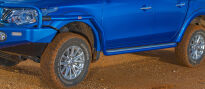 Boczne stopnie ochronne z orurowaniem ARB - Mitsubishi L200 15-17 - 2