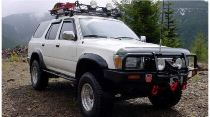 Poszerzenia nadkoli BUSHWACKER - Toyota 4Runner 90-95