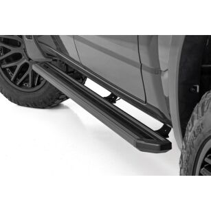 Progi, stopnie boczne Rough Country Multi-Color LED Crew Cab