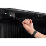 Twarda pokrywa paki tri-fold niski profil Rough Country 5'7