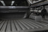 Uchwyt mocujący ARB Jack na przestrzeni ładunkowej - Ford Ranger (2022 -) & VW Amarok (2023 -) - ARB-3540021 - 3