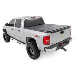 Twarda pokrywa paki tri-fold flip up Rough Country 5'9