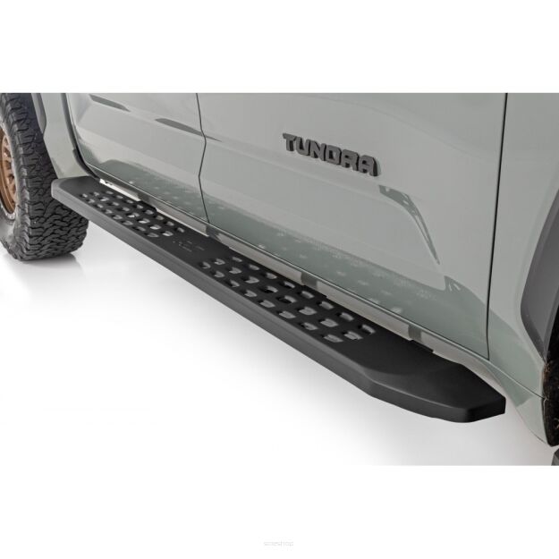 Progi, stopnie Rough Country RPT2 Crew Cab