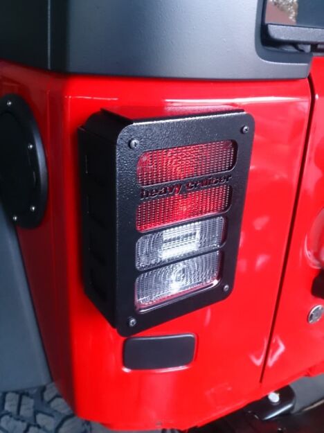 Osłony lamp tylnych STANDARD  Jeep Wrangler JK 2007-2018
