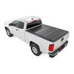 Twarda pokrywa paki tri-fold niski profil Rough Country 6' - 3