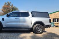 Zabudowa Hardtop Bushtech Ford Ranger (2023 - )-Double Cab Gładkie Aluminium czarne - 4