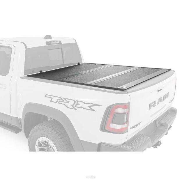 Twarda pokrywa paki tri-fold niski profil Rough Country 5'7