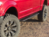 Progi Boczne Dominator D6 Go Rhino - Mitsubishi L200 16-18 Double Cab - 3