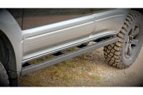 Progi boczne Toyota Land Cruiser J90 - 2