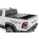 Twarda pokrywa paki tri-fold niski profil Rough Country 6'4