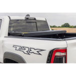Twarda pokrywa paki tri-fold niski profil Rough Country 6'4