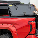 Twarda pokrywa paki tri-fold flip up Rough Country 5' - 12