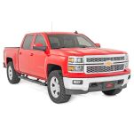 Progi, stopnie boczne czarne Rough Country Oval Nerf Steps Crew Cab - 2